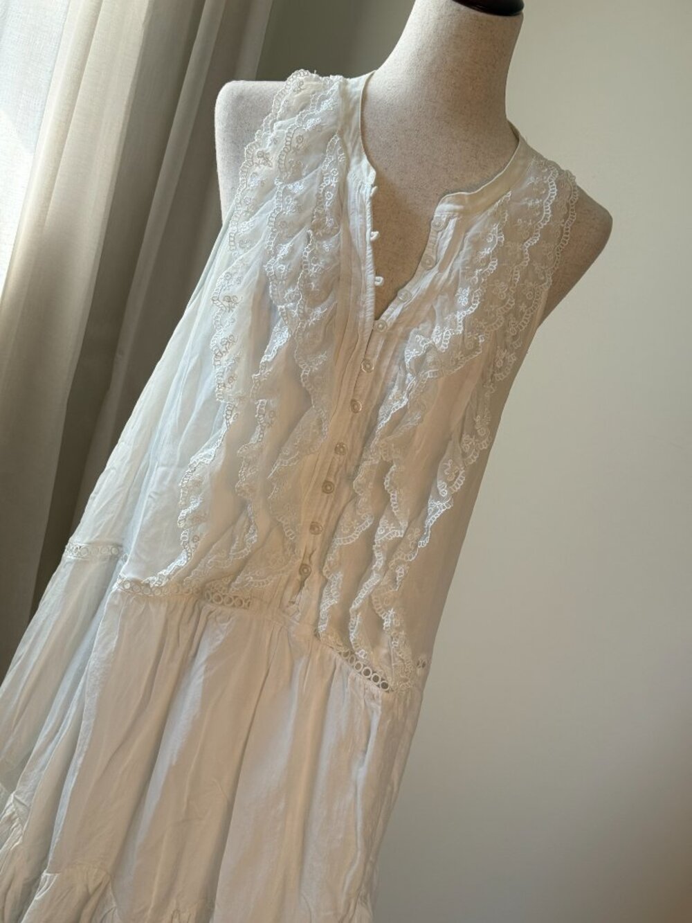 By Anthropologie Lace Ruffle Mini Dress 2X White Button Front Boho - Picture 3 of 9